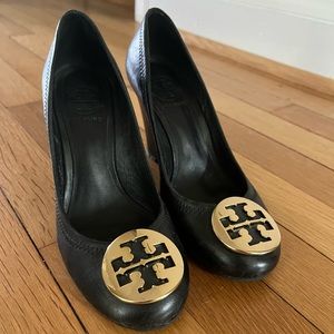 Tory Burch wedges in black leather